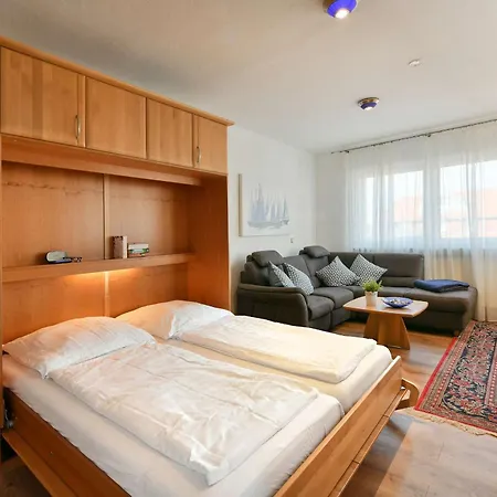 Haus Elisabeth-anna-strasse 28 14 Appartement *